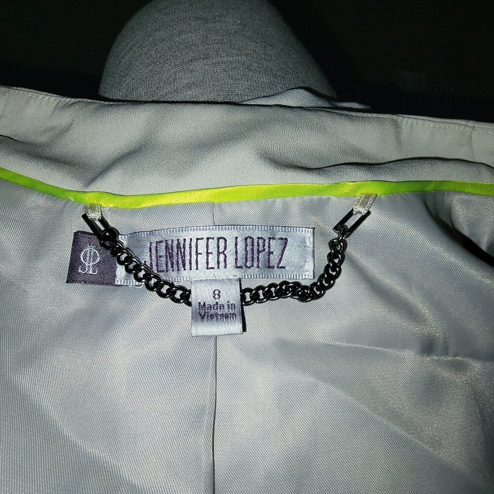 JLO used cropped blazer